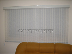 persiana vertical sem blackout